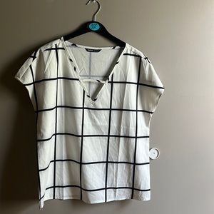 White with black stripe blouse